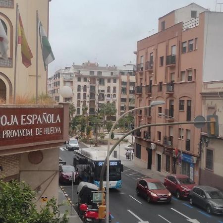 Apartamento Huelva-Centro La Merced WIFI 300MB Esterno foto